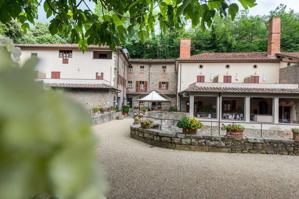 Residence Ristorante La Ferriera Loro Ciuffenna Exterior photo