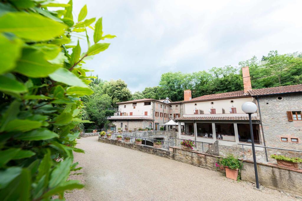 Residence Ristorante La Ferriera Loro Ciuffenna Exterior photo