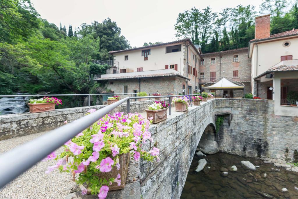 Residence Ristorante La Ferriera Loro Ciuffenna Exterior photo